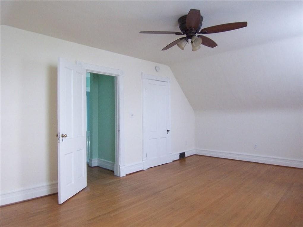 south bedroom - 300 Washington Ave