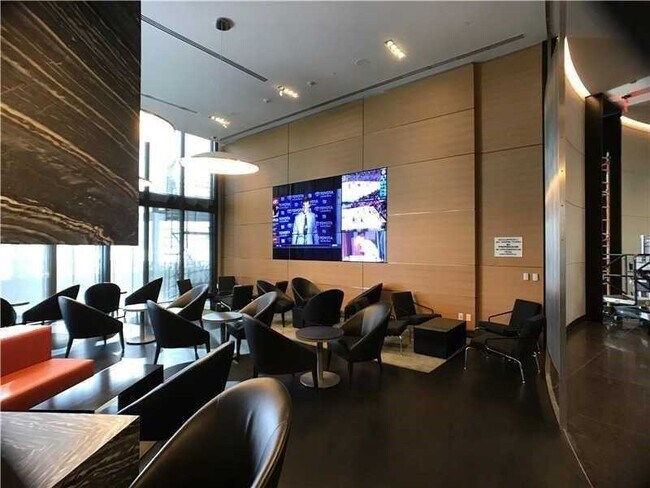 Building Photo - 18555 Collins Ave