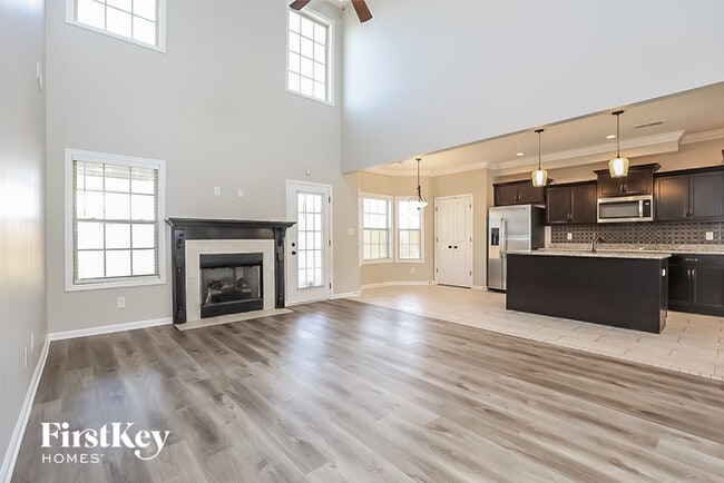 Building Photo - 1412 Kingbird Dr