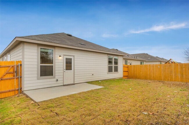Building Photo - 208 Kildeer Pass
