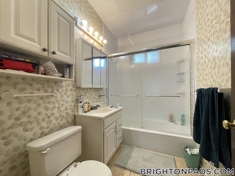 Building Photo - 40 Tremont St
