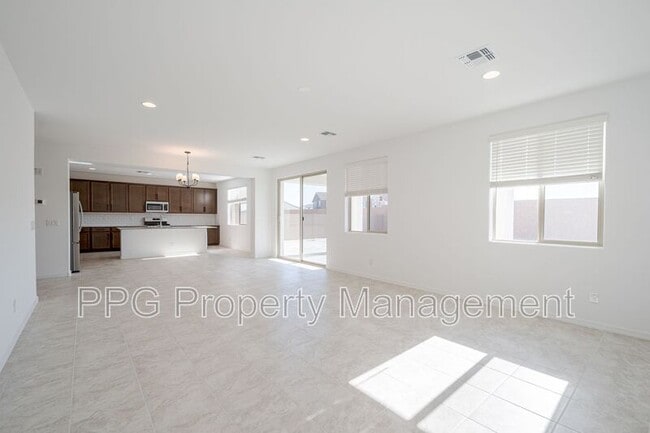 Building Photo - 11988 N 169th Ave