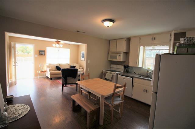 Building Photo - 237 Samuel St