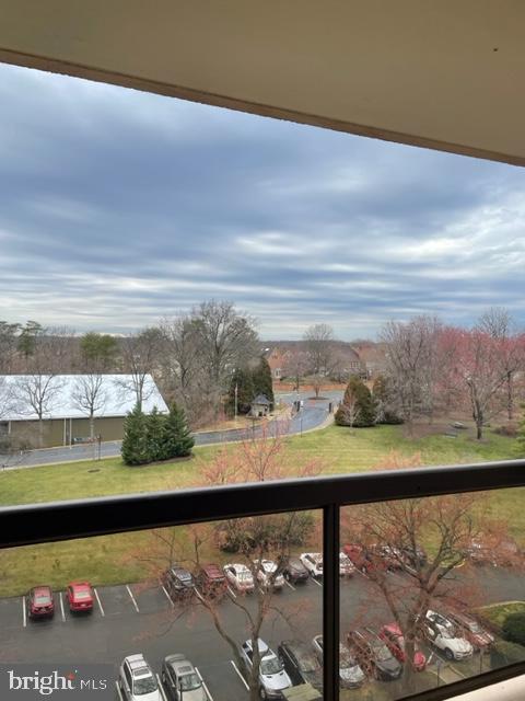 Building Photo - 205 Yoakum Pkwy