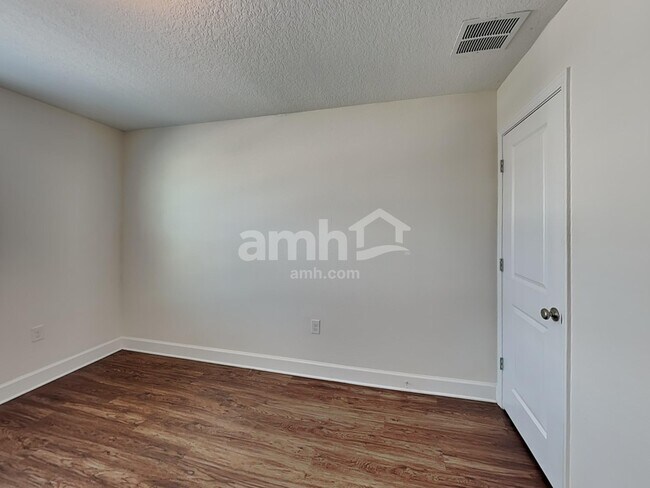 Building Photo - 4706 Reisswood Loop