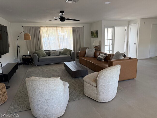 Building Photo - 514 14th St N