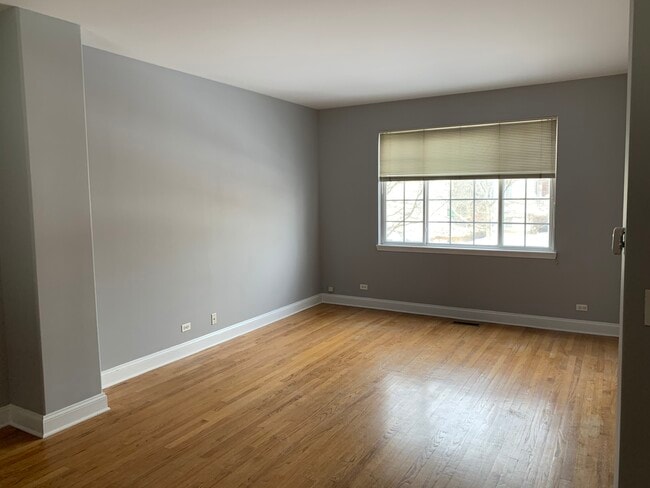 Building Photo - 3442 Ravinia Cir