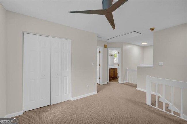 Building Photo - 914 Bradford Ln