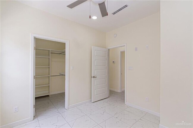 Building Photo - 1313 N Aryana Ave