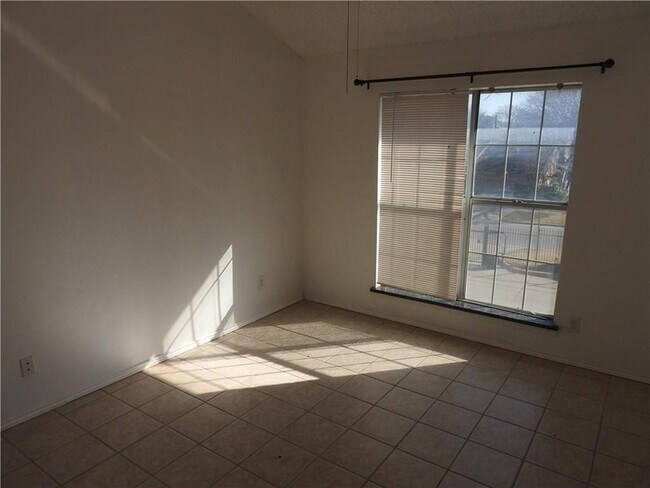 Building Photo - 248 Jefferson Pkwy
