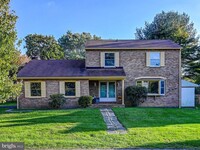 Building Photo - Lovely Lake Roland Park 4bd/3.5ba w/ CAC, ...