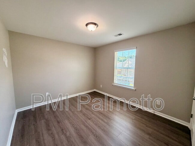 Building Photo - 226 Elsoma Dr