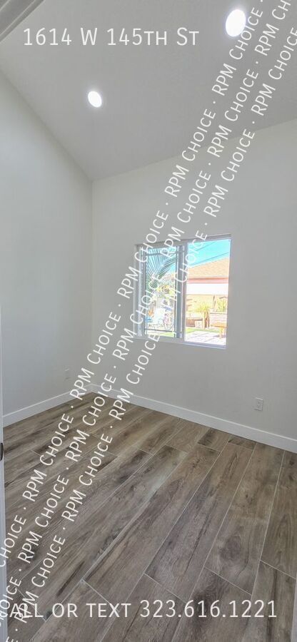 Building Photo - 1614 W 145th St