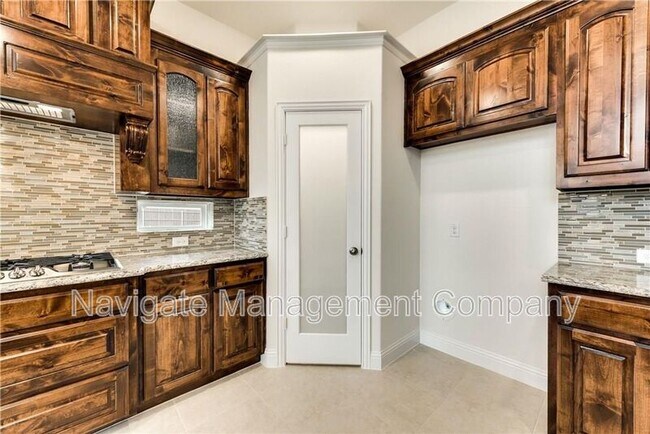 Building Photo - 2905 Dockside Dr