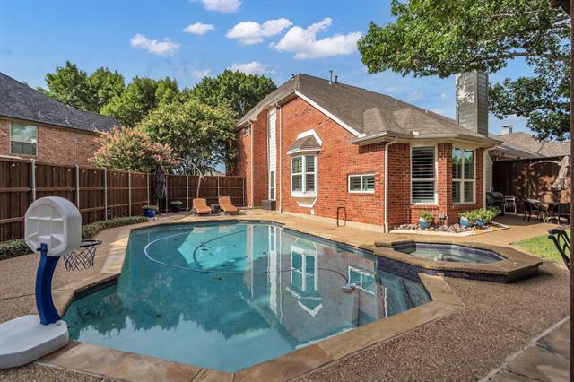 Building Photo - 6120 Brookhollow Dr