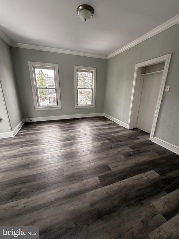 Building Photo - 402 Cinnaminson Ave