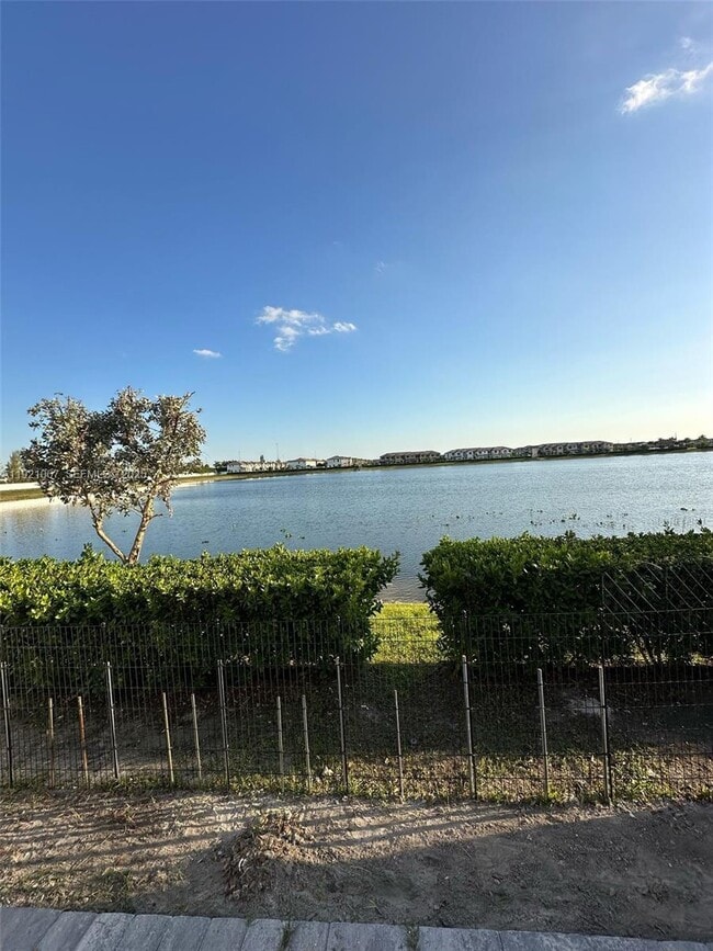 Building Photo - 3302 W 114th Terrace