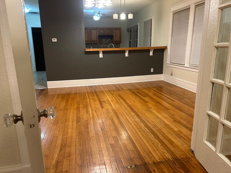 Building Photo - 748 N 34th St