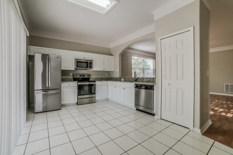 Building Photo - 11534 Wellman Dr
