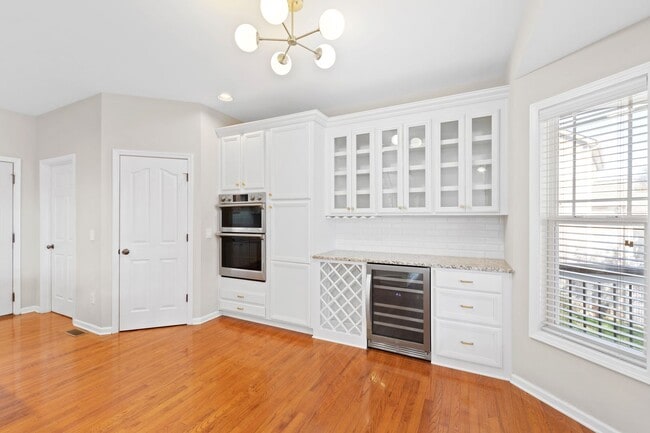 Building Photo - Beautiful 5 Bedroom Home in Dansforth Neighborhood