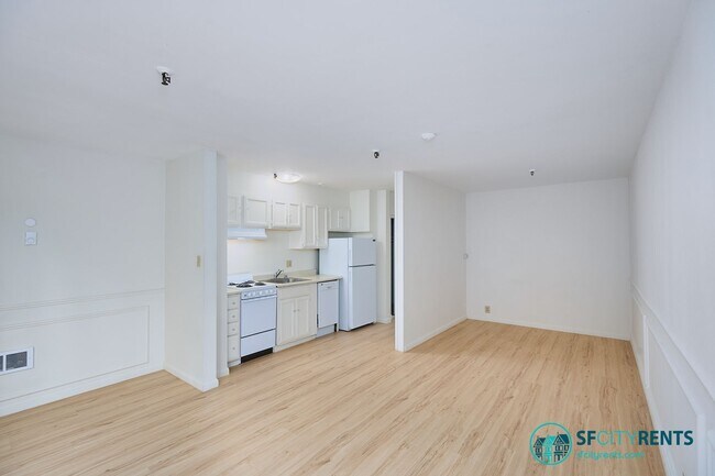 Building Photo - Pacific Heights: Studio w/ Sleeping Alcove...