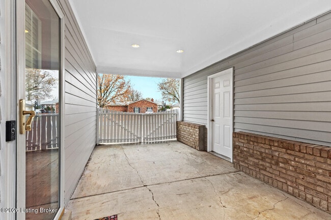 Building Photo - 8016 Cortland Dr