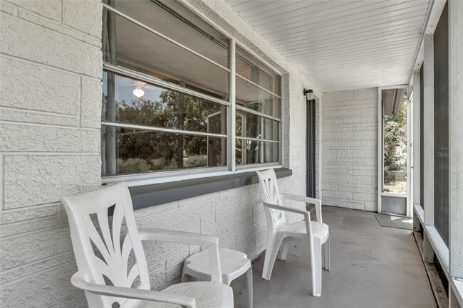 Building Photo - 4348 Shoreline Dr