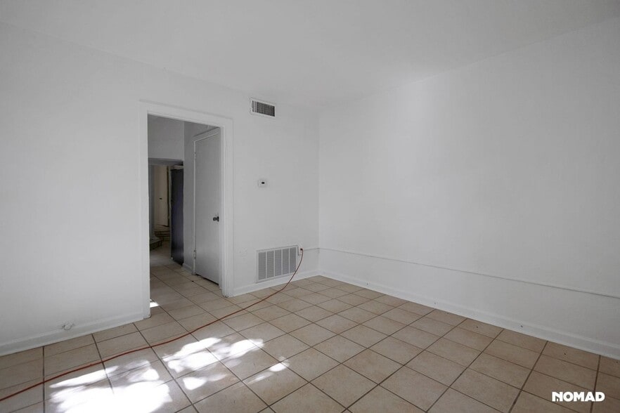 Building Photo - 509 Lorenz Blvd