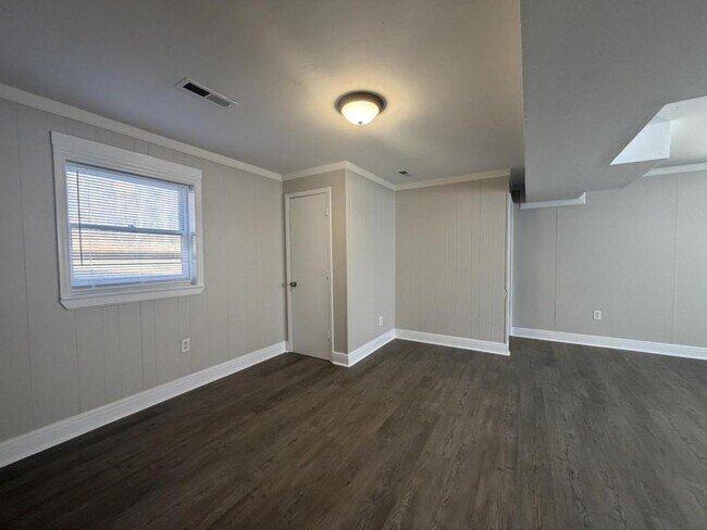 Building Photo - 150 Nature's Own Rd