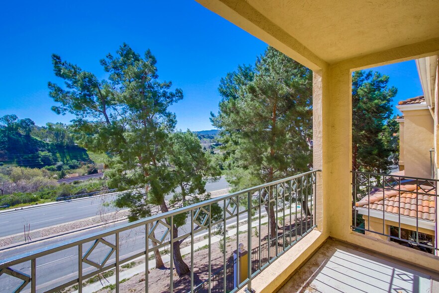 Building Photo - 7140 Calabria Ct