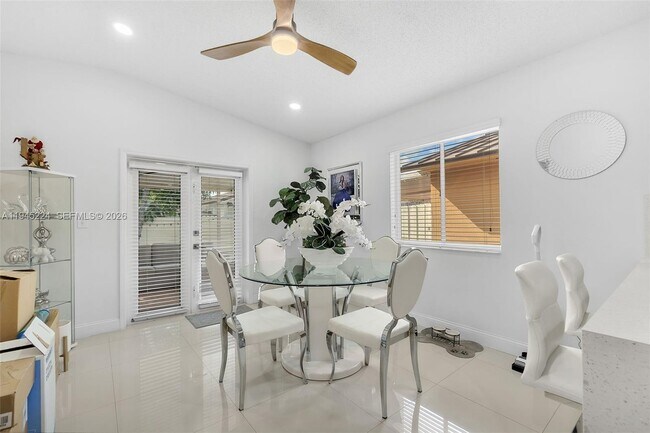 Building Photo - 3172 W 79th Pl