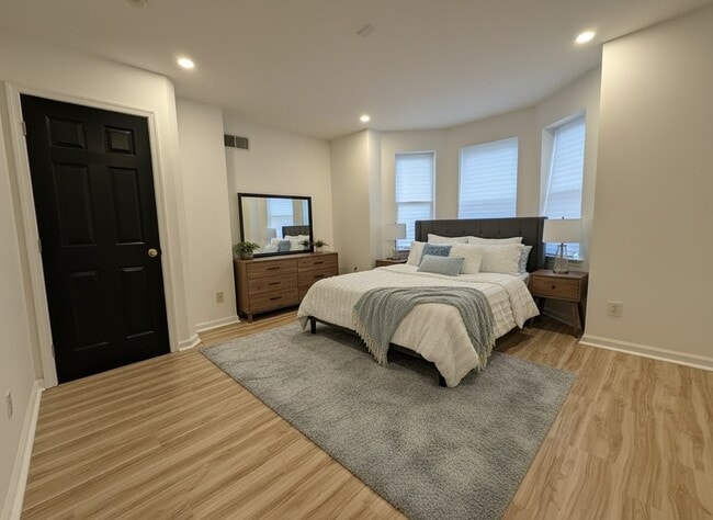 Building Photo - 615 S Conestoga St