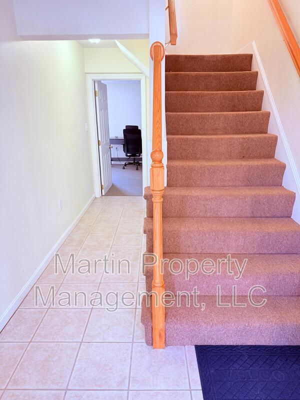 Building Photo - 140 Stedman St