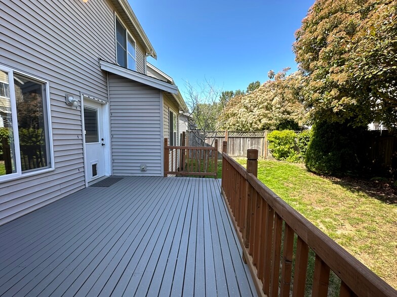 Fully Fenced back yard w/ private deck - 3016 Pacific St.
