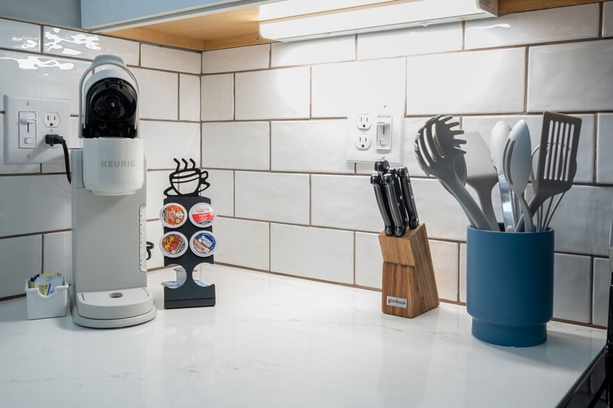 Building Photo - 37 Old Tennessee Rd NE