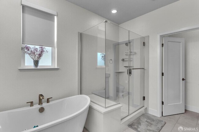Building Photo - 2821 San Jacinto Ln