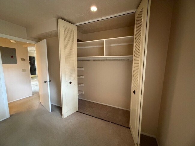 Building Photo - Affordable Lakefront Living in Camelot by the Lakes | First-Floor 1 Bed / 1 Bath | $1250