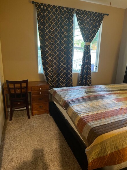 Building Photo - 26256 Palm Tree Ln