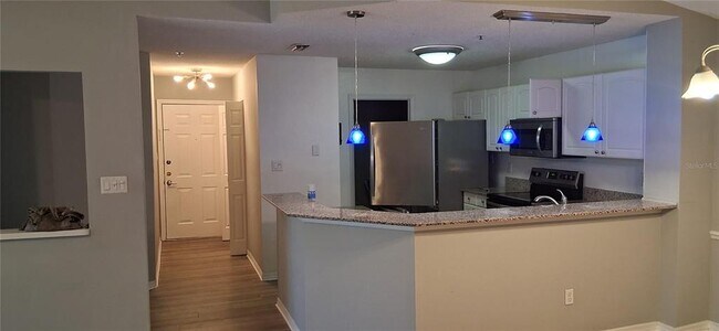 Building Photo - 4045 Crockers Lake Blvd