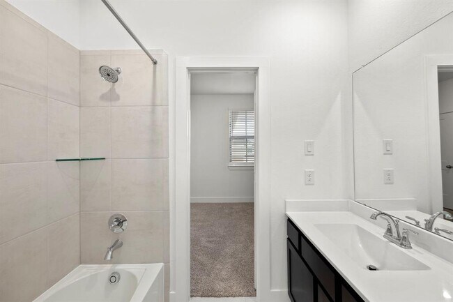Building Photo - 7810 Starfish Arbor Dr