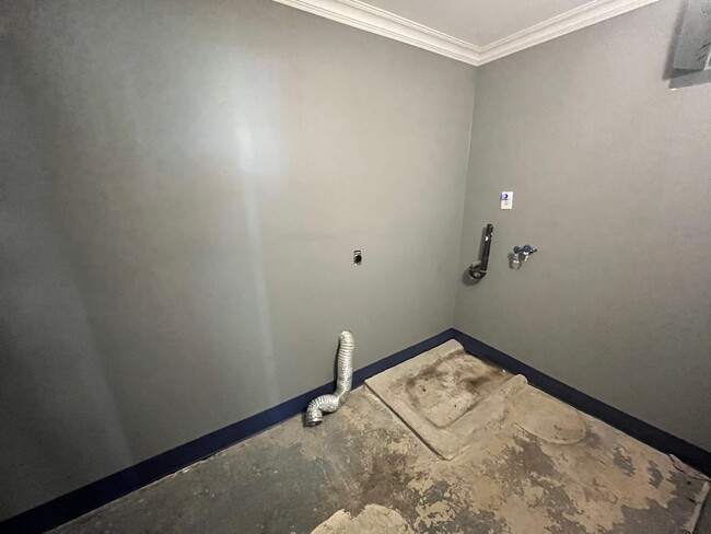 Building Photo - 1308 Carroll Heights Rd