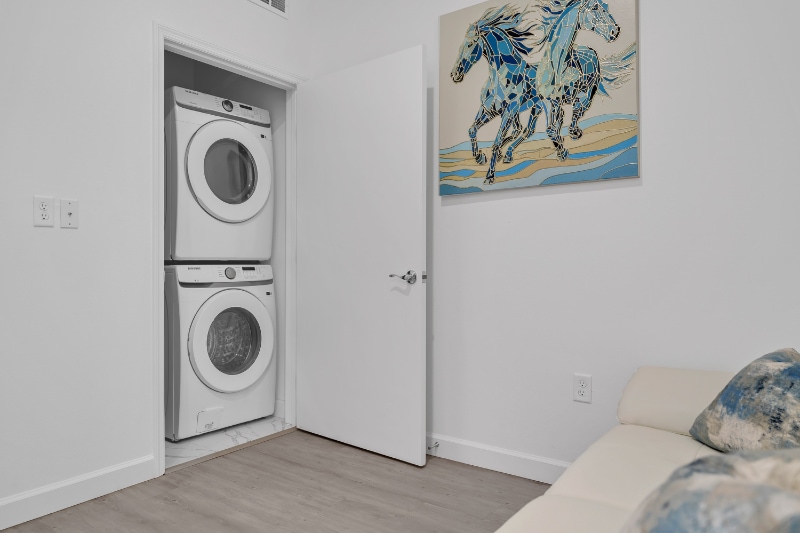 Building Photo - 616 Trikomo Dr