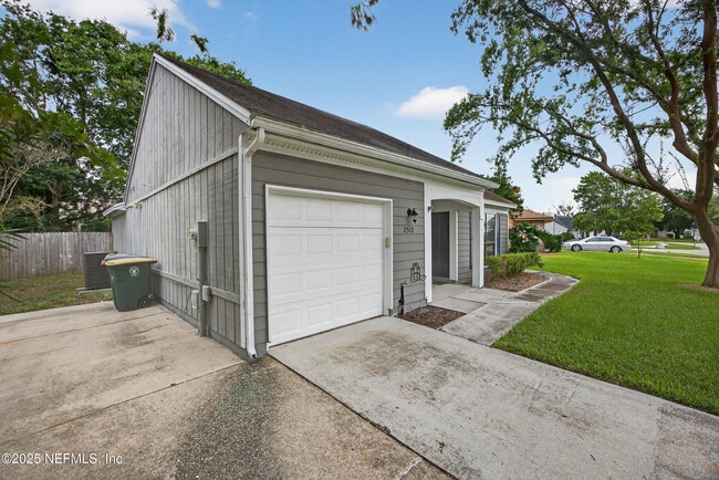 Building Photo - 2512 Bluffton Dr