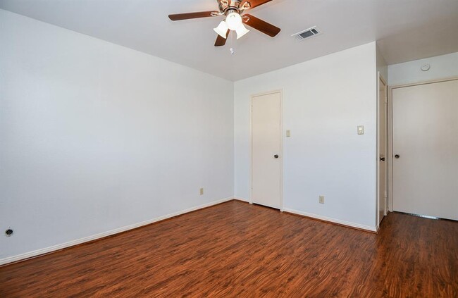 Building Photo - 14535 Still Meadow Dr