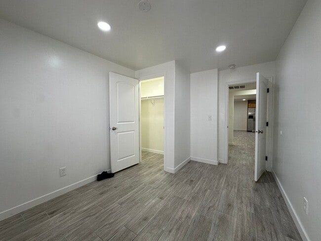 Building Photo - 4000 Mount Airey Dr