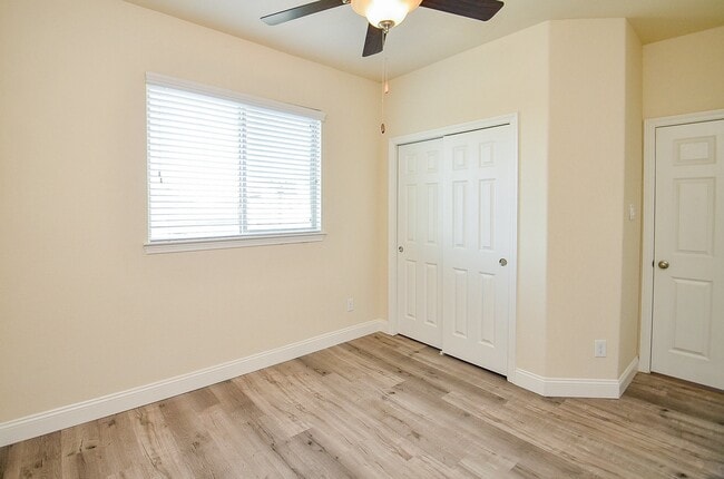 Building Photo - 10709 Madden Oaks Pl