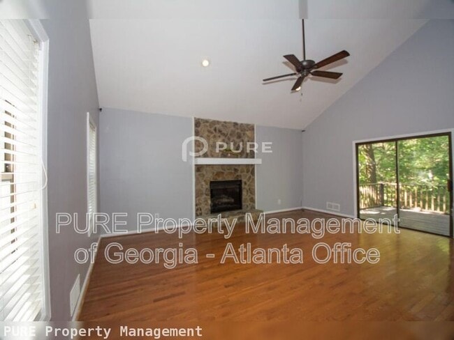 Building Photo - 540 Silver Pine Trail