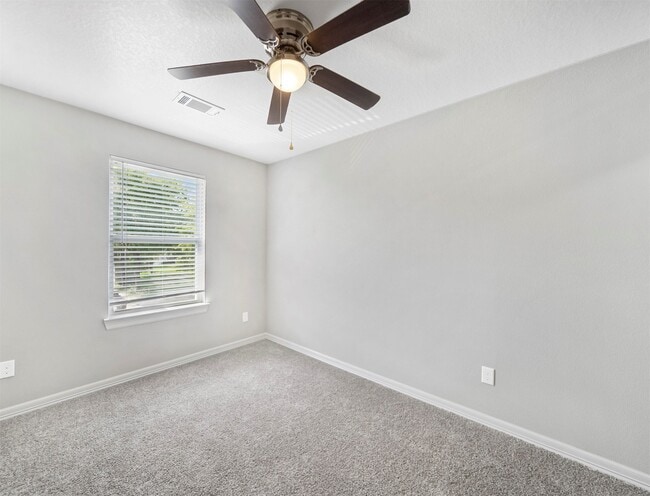 Building Photo - 3219 Angelfish Cove