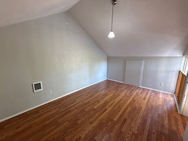 Building Photo - 4776 Buffalo Dr SE