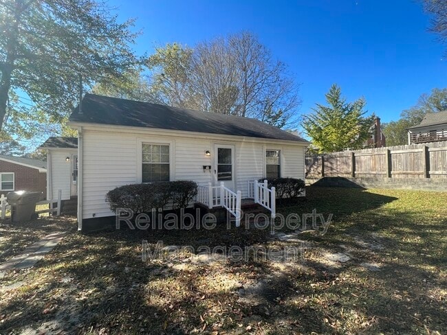 Building Photo - 103 Clay St